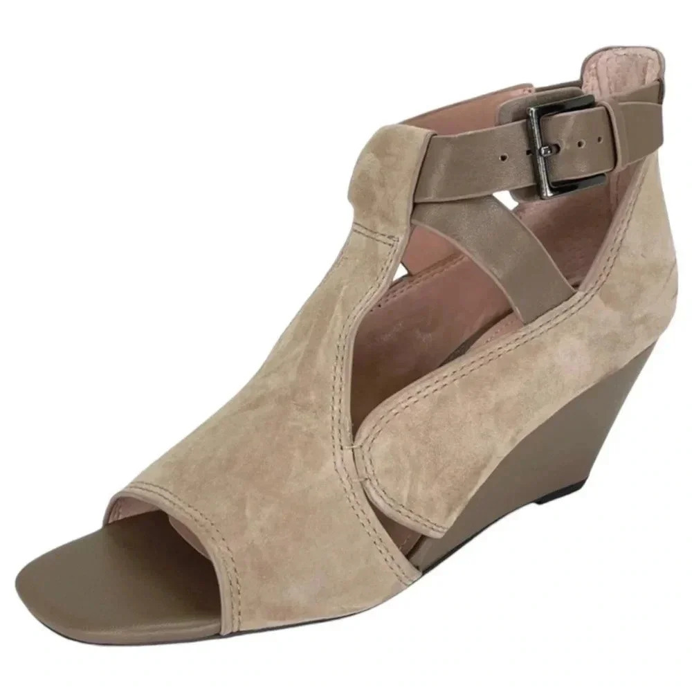 Donald J Pliner Sila2 Taupe Suede Womens Wedge Sandals Size 7.5M
